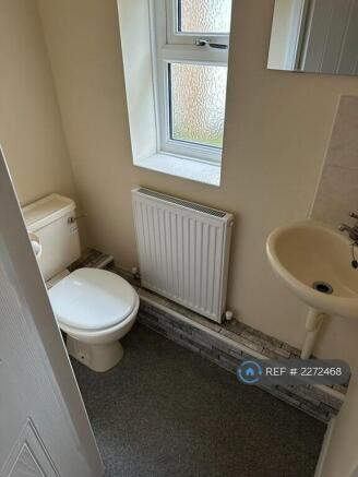 Cloakroom/Wc