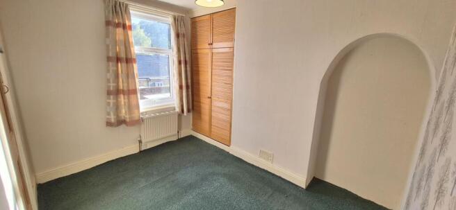 3 bed Terraced for sale Image 10