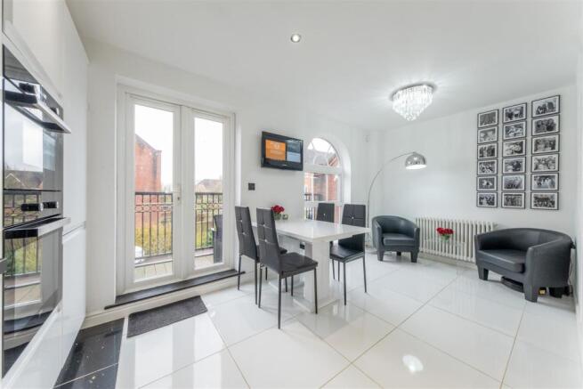 22 Huntsfield Road-008.JPG
