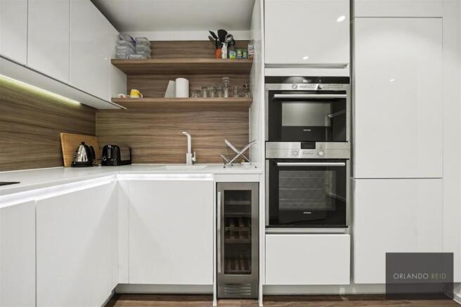 Flat 69, 10 Aurora Apartments SW18 4FW-13.jpg