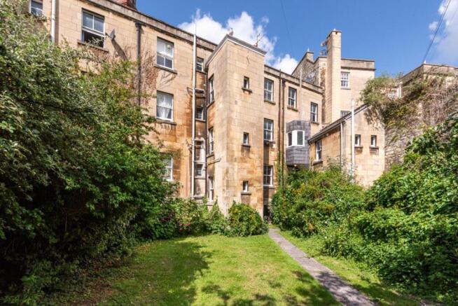 Flat 4, 14, Grove Street Bath, Somerset, BA2 6PJ-1