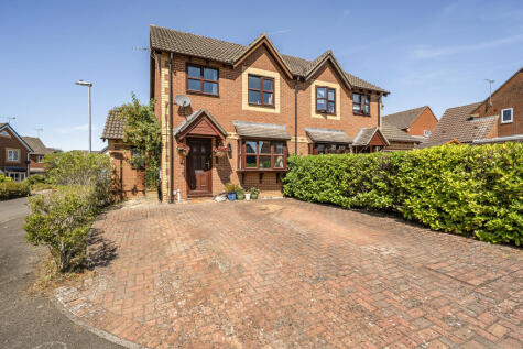 Elm Park, Royal Wootton Bassett, SN4