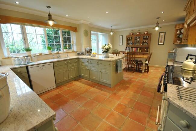 Kitchen/Dining Ro...