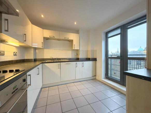 86QC - KITCHEN 1.jpg