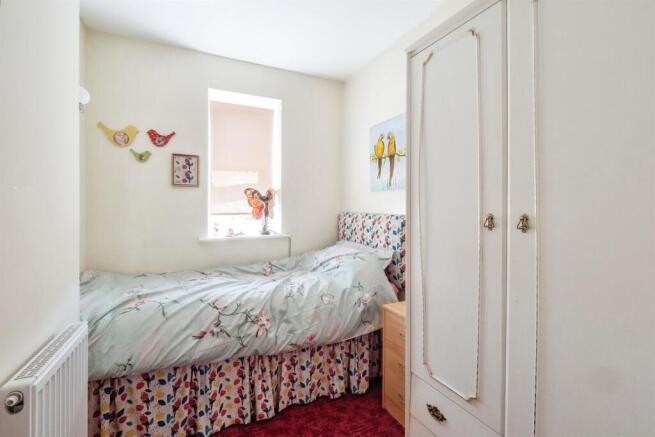 3 bed Semi-Detached for sale Image 10