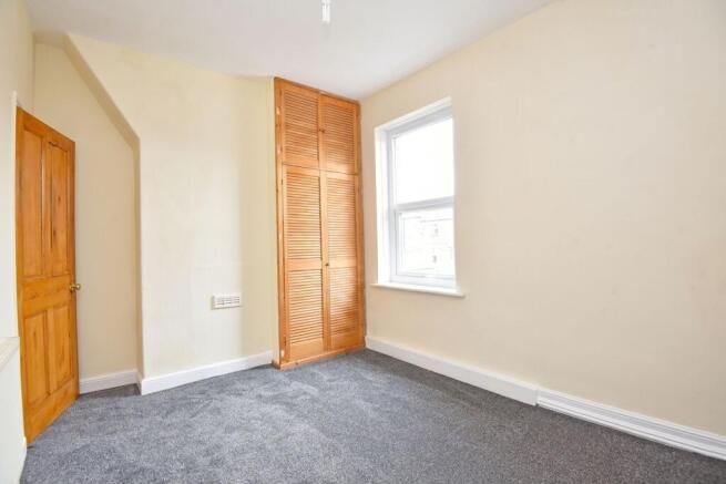 2 bed Terraced for sale Image 8
