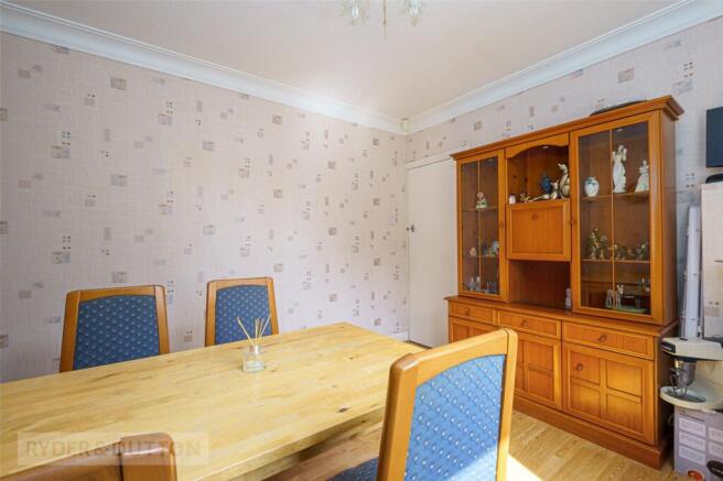 3 bed Semi-Detached for sale Image 5