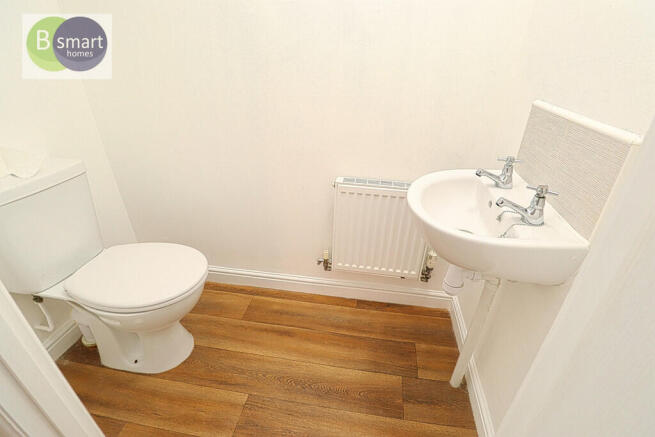 3 bed Semi-Detached for sale Image 6
