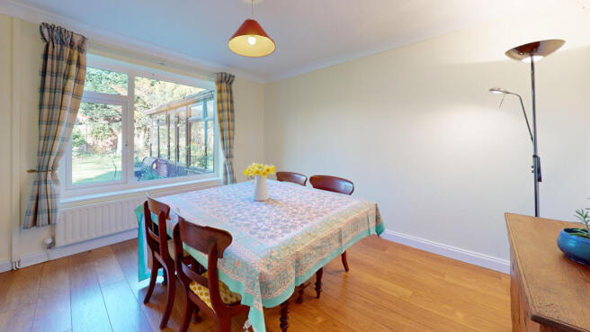 4 bed Detached for sale Image 10