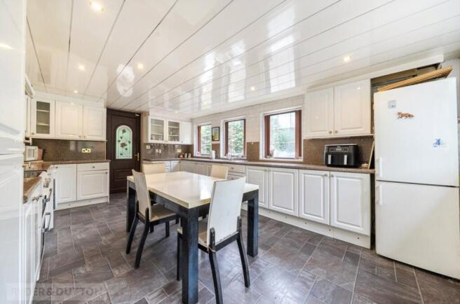 3 bed Detached Bungalow for sale Image 8