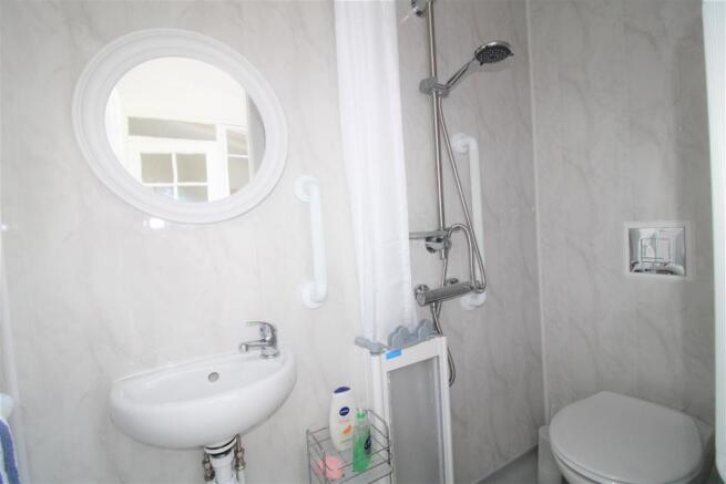 Wet room and cloakroom