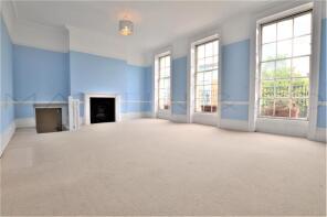 Flat 3, 24 Priory Court, Star Hill, Rochester ME1 1GB