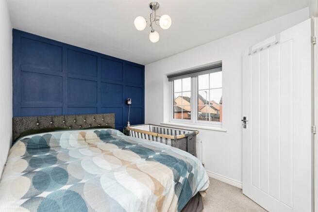 3 bed Semi-Detached for sale Image 7