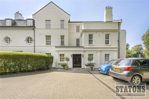 Games Road, Barnet, EN4