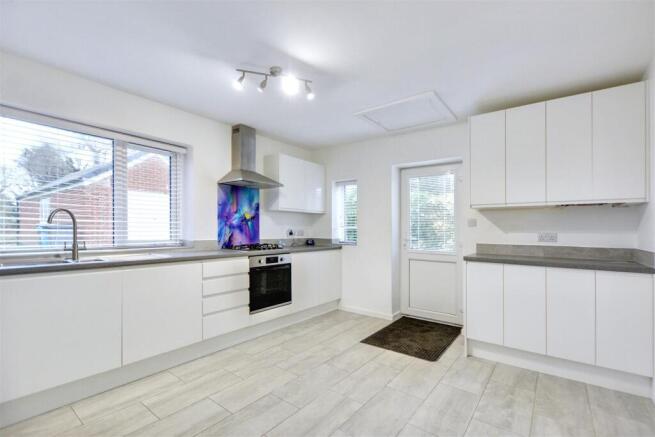 Kitchen Diner_1.jpeg