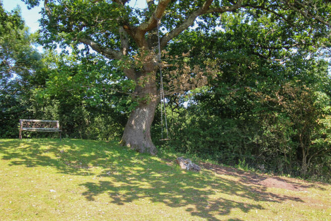 Garden with Seat ...