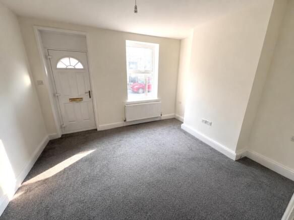 3 bed Terraced to rent Image 3
