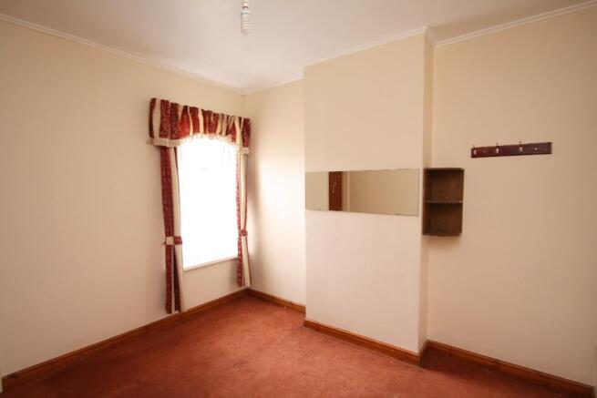 Middle Bedroom