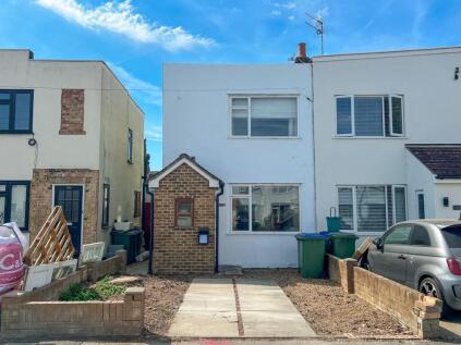 Eastcote Avenue, West Molesey, KT8
