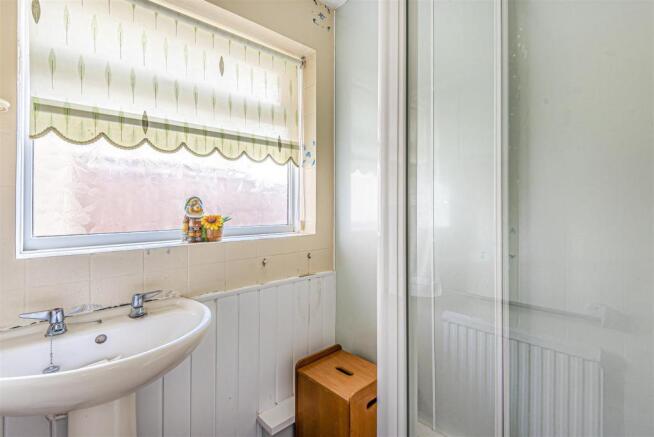 Shower Room.jpg