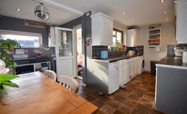 Kitchen/Dining Room