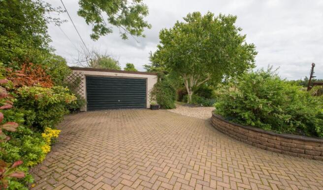 DETACHED GARAGE