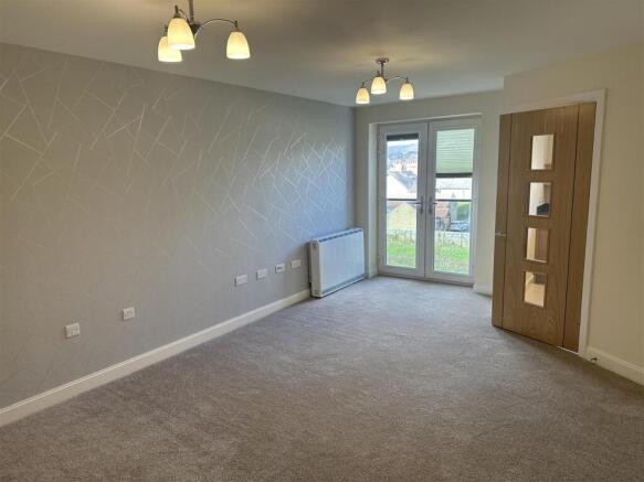 1 bed Apartment to rent Image 4