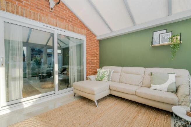 23, Strauss Drive, Cannock, Staffordshire, WS11 7U