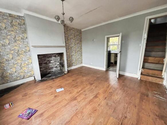 3 bed Terraced for sale Image 4