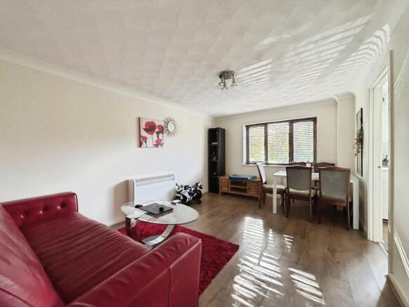 2-bed flat on Crown Mews, London, E13, £250,000