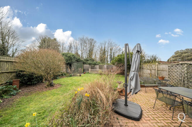 76ea9834-4e74-43e...