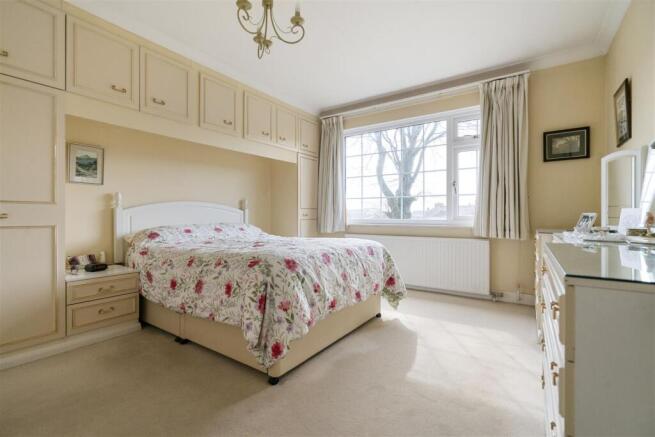 2 bed Detached Bungalow for sale Image 12