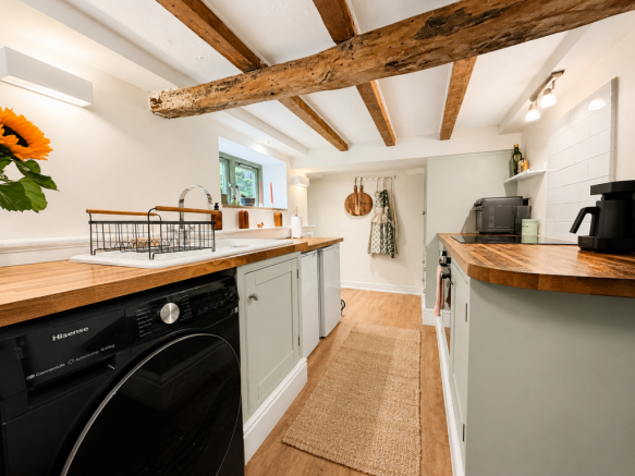 2 bed Cottage for sale Image 8