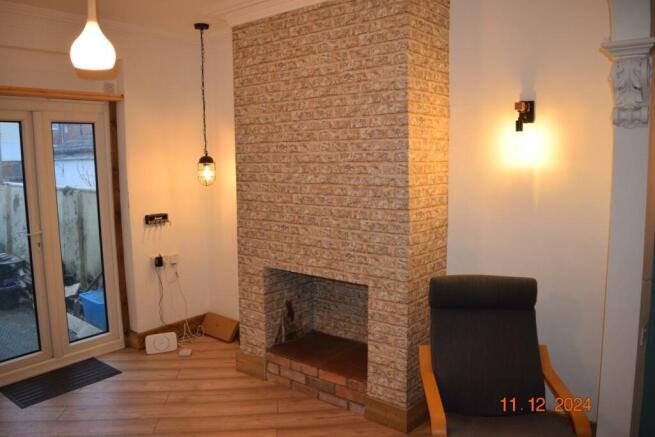 Lounge/Dining Room
