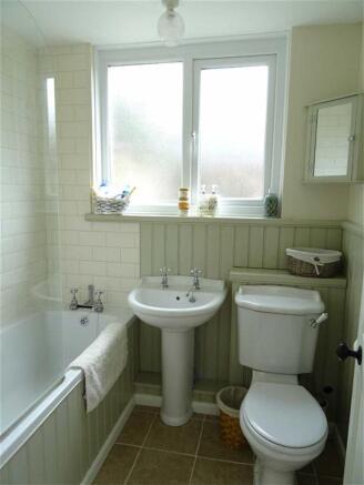 BATHROOM: