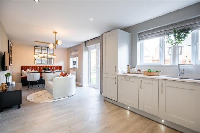 4 bed Detached for sale Image 4