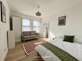 First Floor Studio Flat, 48-50, High Street, Hornsey, London N8 7NX