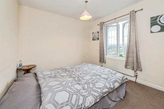 3 bed Semi-Detached for sale Image 9