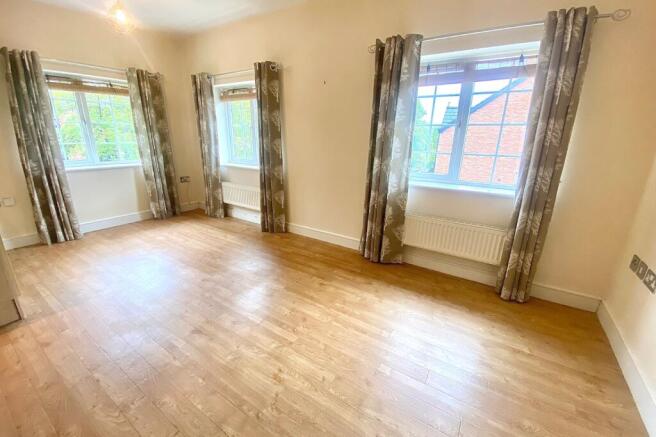 Living Room/Kitchen