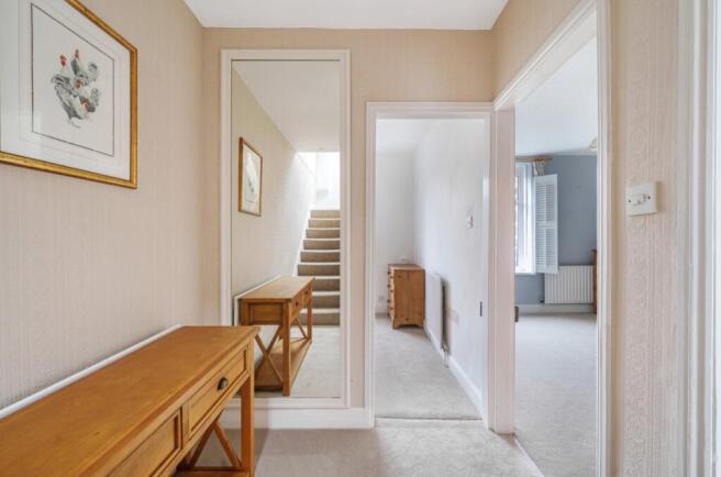 4 bed Terraced for sale Image 7