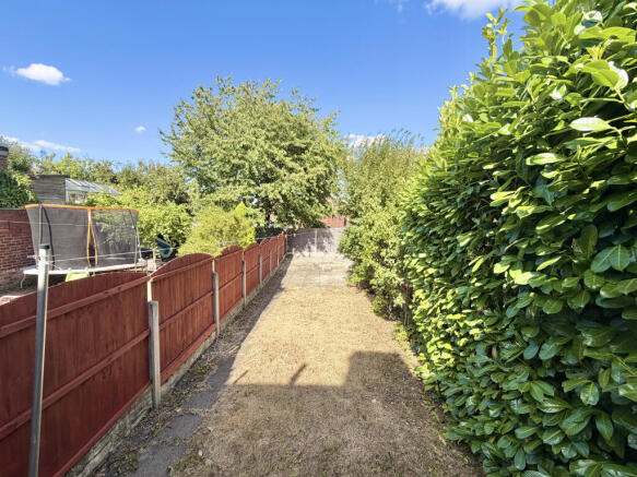 3 bed Semi-Detached for sale Image 12