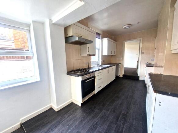 4 bed Terraced for sale Image 11