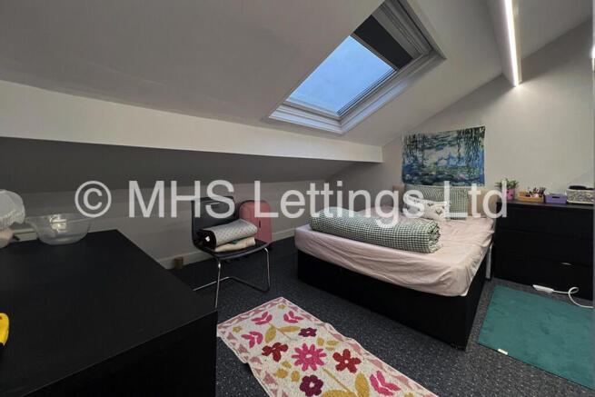 6 bed Terraced to rent Image 10