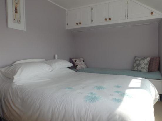 Bed 1