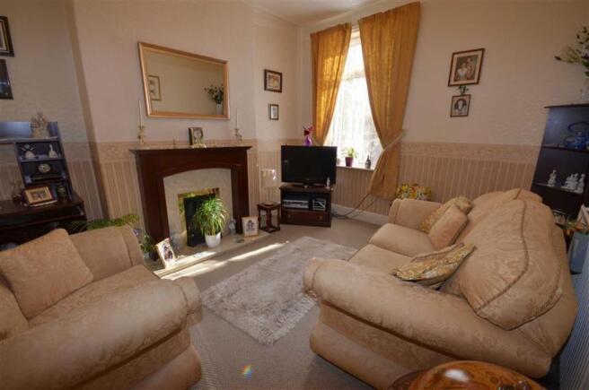 SITTING ROOM