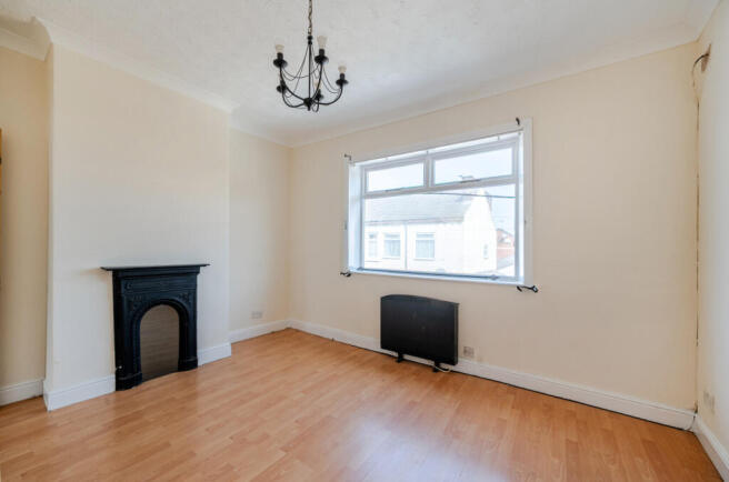 2 bed Terraced for sale Image 11