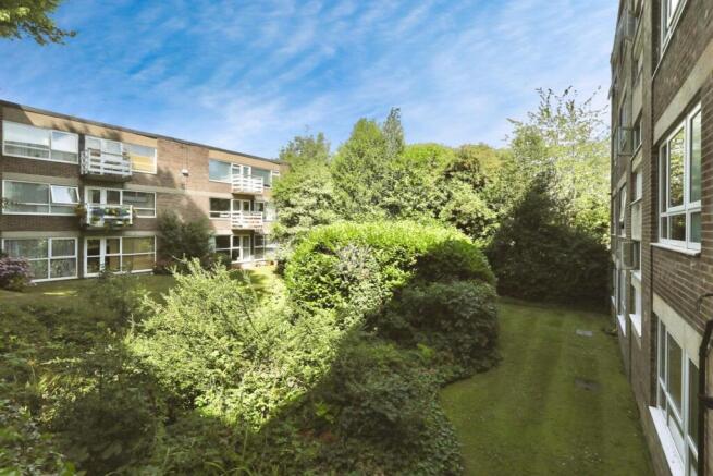 COMMUNAL GARDENS