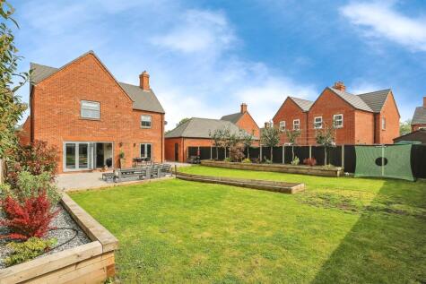 De Havilland Gardens, Bury, Huntingdon