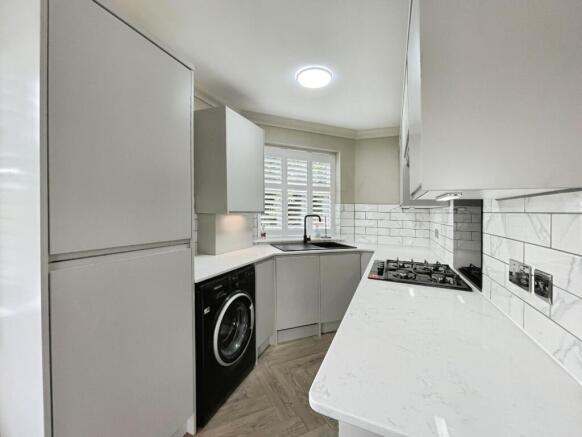 2 bed Ground Flat for sale Image 4