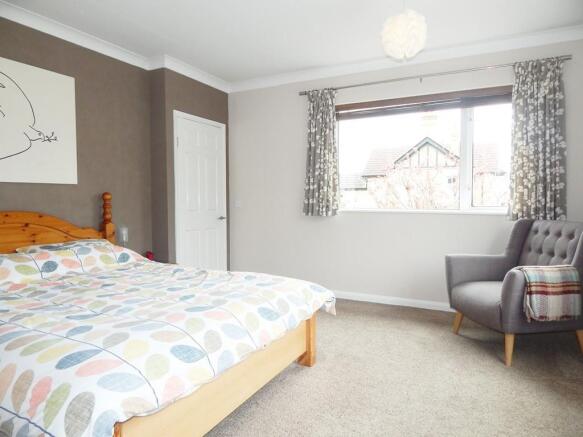 MASTER BEDROOM USE.j